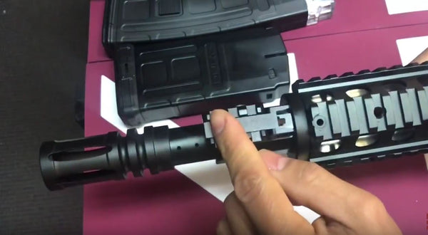 VIDEO: Tacamo Bolt Samurai Handguard And Barrel Removeable